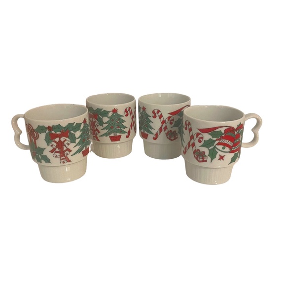 Vintage Flambro Stackable Christmas Bell & Holly Coffee Cocoa Mugs Set‎ of 4 - Picture 1 of 10